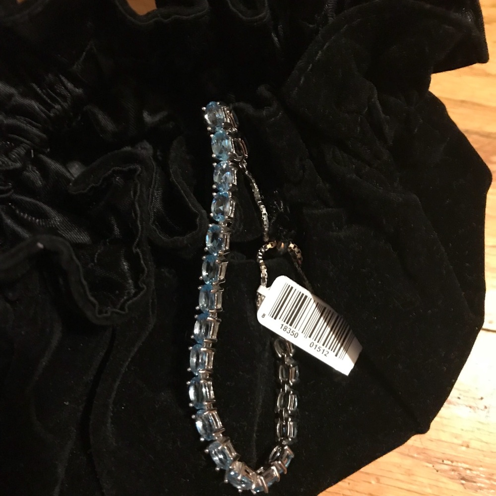 BNWT Saks Fifth Avenue Topaz Bracelet